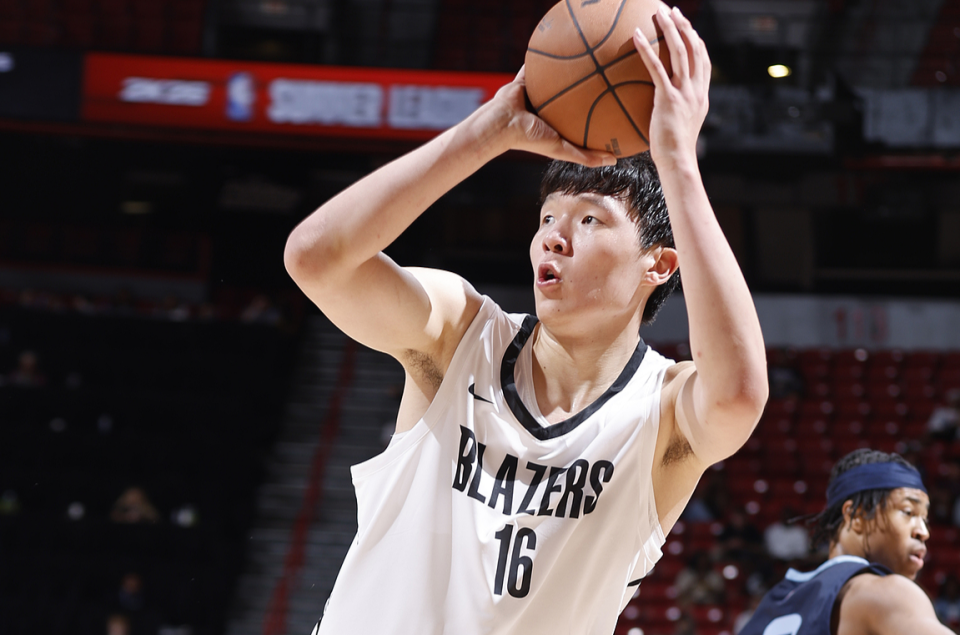 队记称开拓者捡漏杨瀚森：有首轮中段最高上限之一 与克林根互补