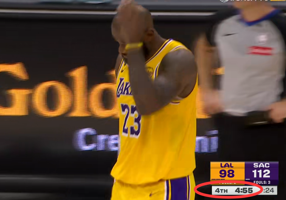 电竞比分网-灾难！詹皇当卧底，13秒内失误+不防守葬送湖人，东契奇带不动他