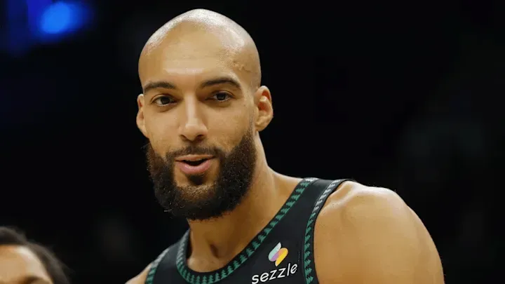 电竞比分网-薪资专家：戈贝尔禁赛一场将损失201149美元