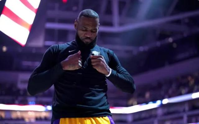 电竞比分网-31+11+5抢断！单场淘汰赛，你永远可以相信詹姆斯